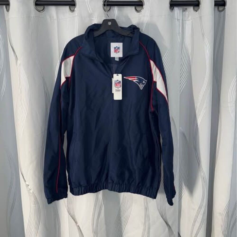 NFL Team Apparel New England Patriots Windbreaker Jacket - Size Large